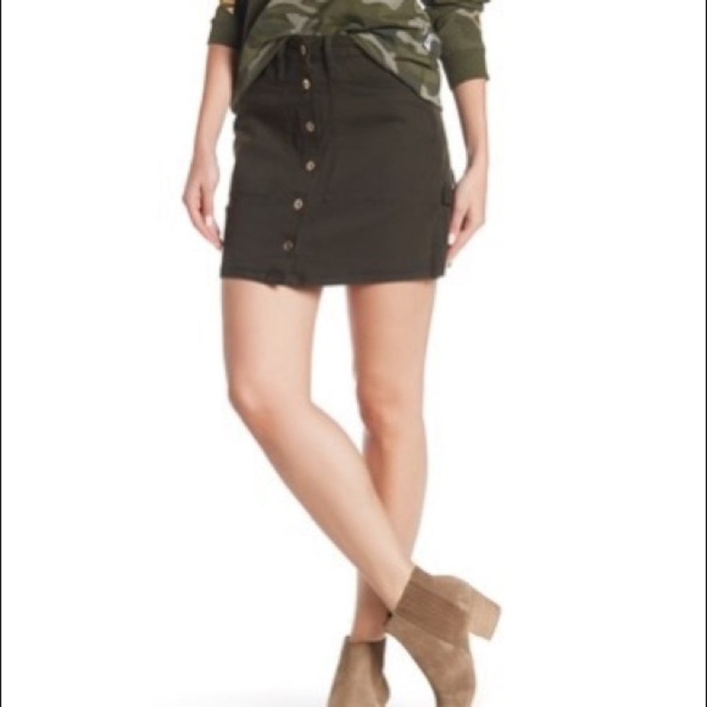 GOOD AMERICAN - NWT The Mini Button Front Skirt